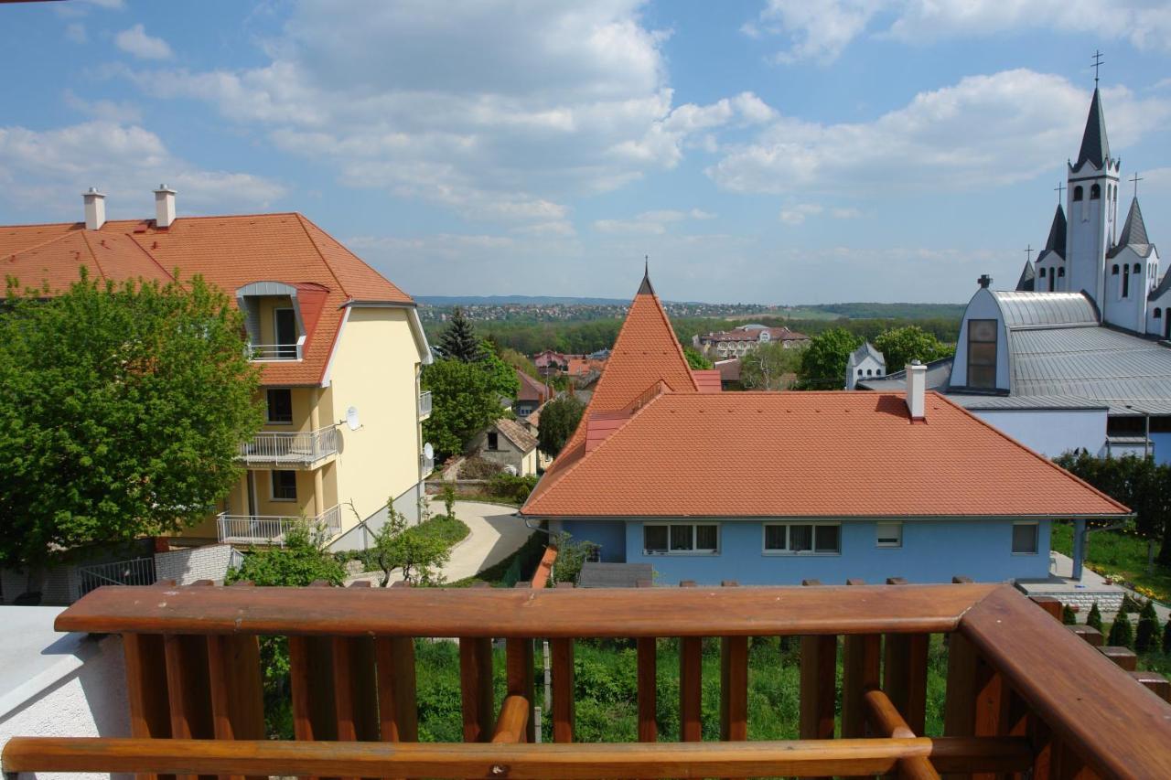 Roselio Sky Residence Hévíz Buitenkant foto